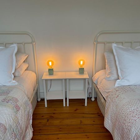 Fantastic Victorian House, Excellent City Location - Cambridge Homehost المظهر الخارجي الصورة