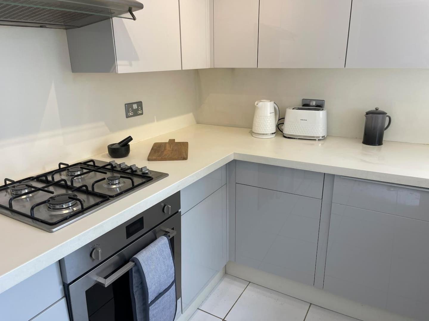 Fantastic Victorian House, Excellent City Location - Cambridge Homehost المظهر الخارجي الصورة