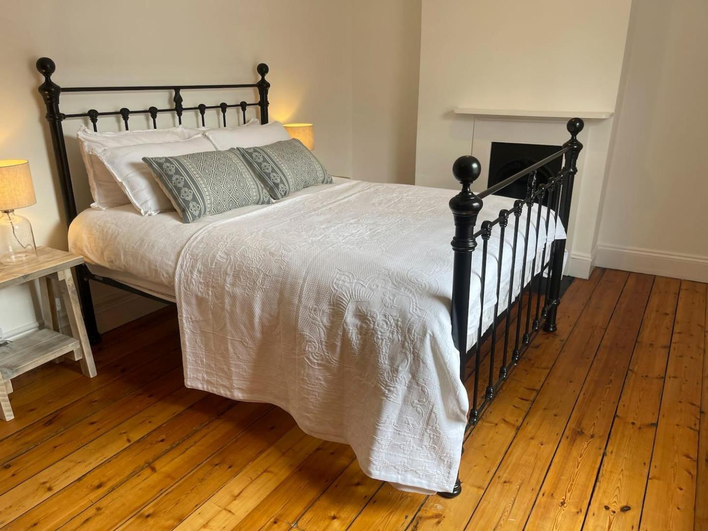 Fantastic Victorian House, Excellent City Location - Cambridge Homehost المظهر الخارجي الصورة